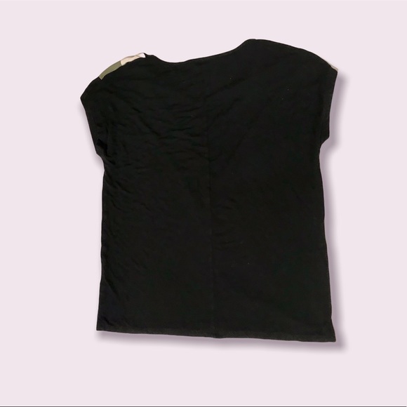 🌟SALE 2/$10.00‼️ MILAN KISS Women’s Black/Olive Color Block Tee size M - Picture 6 of 8